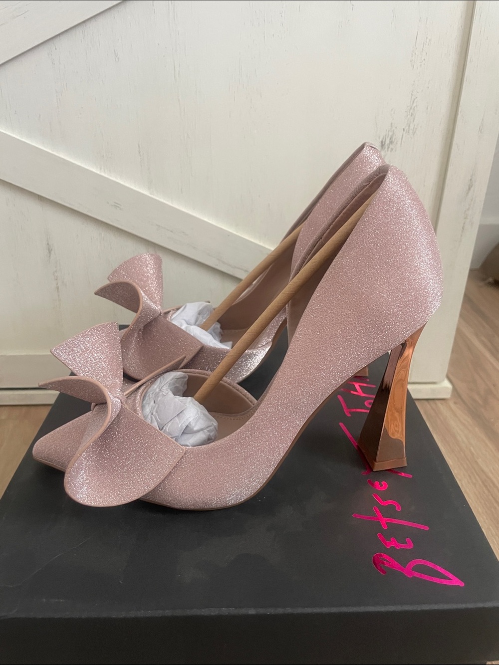 Betsey Johnson Sparkle Blush Pointed-Toe Bow Heels - Picture 2 of 3